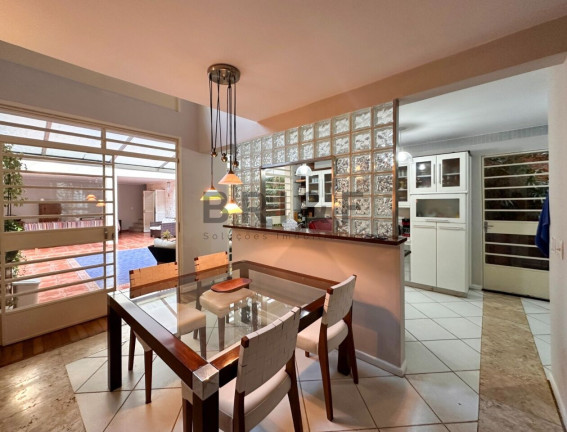 Imagem Casa com 3 Quartos à Venda, 220 m² em Brooklin - São Paulo Imagem Casa com 3 Quartos à Venda, 220 m² em Brooklin - São Paulo