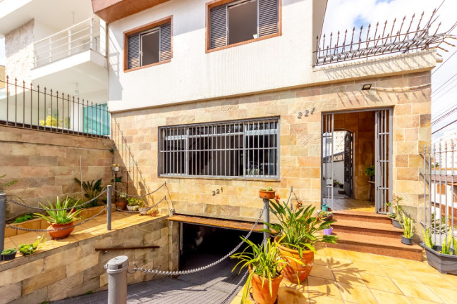 Casa com 3 Quartos à Venda, 278 m² em Vila Carrão - São Paulo