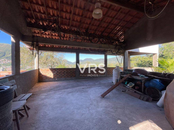 Imagem Casa com 3 Quartos à Venda, 250 m² em Granja Guarani - Teresópolis