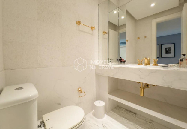 Imagem Apartamento com 3 Quartos à Venda, 317 m² em Centro - Balneário Camboriú Imagem Apartamento com 3 Quartos à Venda, 317 m² em Centro - Balneário Camboriú