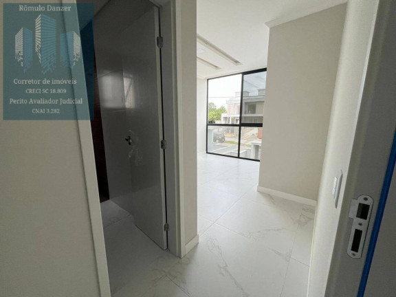Imagem Casa com 3 Quartos à Venda, 115 m² em Rio Vermelho - Florianópolis Imagem Casa com 3 Quartos à Venda, 115 m² em Rio Vermelho - Florianópolis