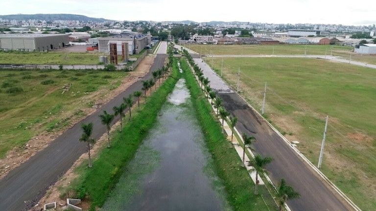 Imagem Terreno à Venda, 1.930 m² em Anchieta - Porto Alegre Imagem Terreno à Venda, 1.930 m² em Anchieta - Porto Alegre
