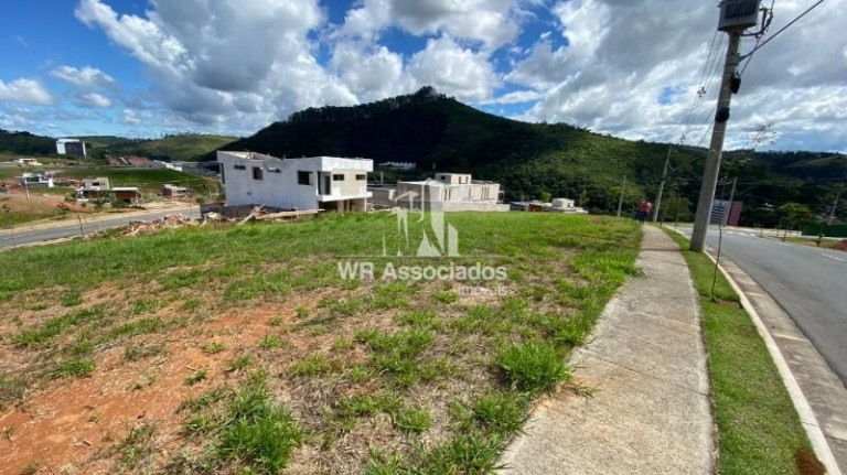 Imagem Terreno à Venda, 300 m² Imagem Terreno à Venda, 300 m²