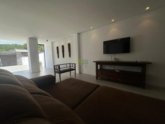 Imagem Casa com 5 Quartos para Alugar ou Temporada, 300 m² em Centro - Porto Belo Imagem Casa com 5 Quartos para Alugar ou Temporada, 300 m² em Centro - Porto Belo
