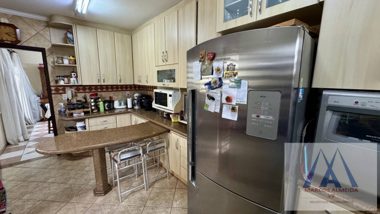 Imagem Casa com 4 Quartos para Alugar, 380 m² em Centro - Mogi Das Cruzes Imagem Casa com 4 Quartos para Alugar, 380 m² em Centro - Mogi Das Cruzes