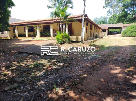 Chácara com 3 Quartos à Venda, 300 m² em Limeira