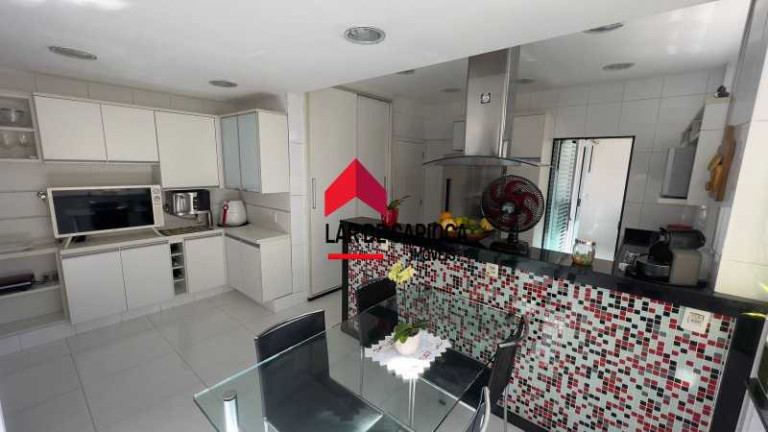 Imagem Apartamento com 3 Quartos à Venda, 272 m² em Copacabana - Rio De Janeiro Imagem Apartamento com 3 Quartos à Venda, 272 m² em Copacabana - Rio De Janeiro