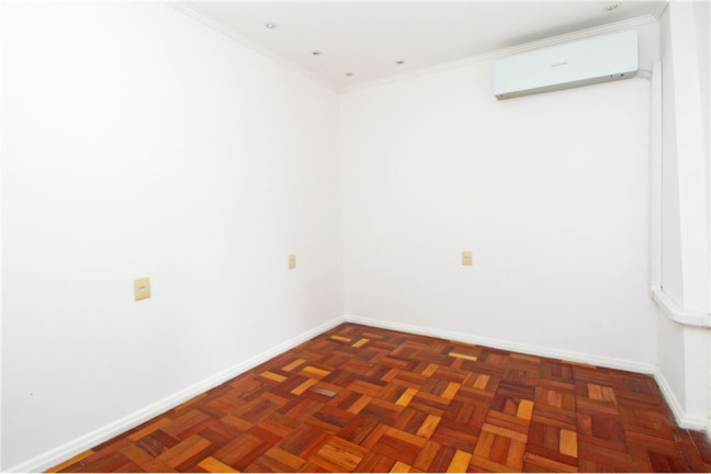 Imagem Imóvel com 2 Quartos à Venda,  em Menino Deus - Porto Alegre