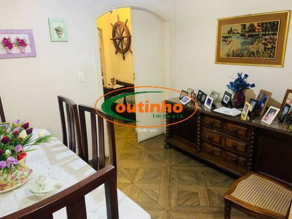 Imagem Casa com 4 Quartos à Venda, 317 m² em Grajaú - Rio De Janeiro Imagem Casa com 4 Quartos à Venda, 317 m² em Grajaú - Rio De Janeiro