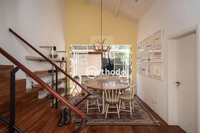 Imagem Casa com 5 Quartos à Venda, 300 m² em Morro Do Elefante - Campos Do Jordão