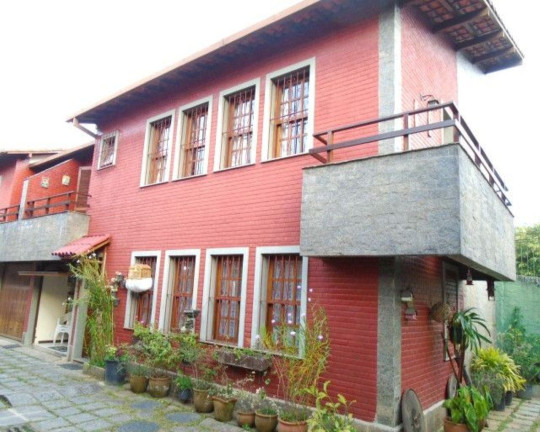 Casa com 3 Quartos à Venda, 157 m² em Alto - Teresópolis