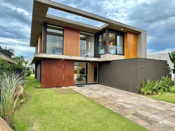 Casa de Condomínio com 5 Quartos à Venda, 297 m² em Centro - Xangri-lá