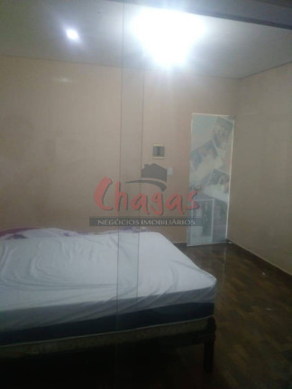 Imagem Casa com 3 Quartos à Venda, 180 m² em Jaraguá - Caraguatatuba