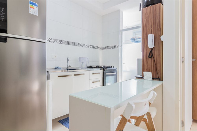 Imagem Imóvel com 2 Quartos à Venda,  em Vila Nhocune - São Paulo