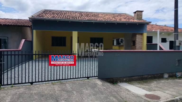 Casa com 2 Quartos à Venda, 180 m² em Centro - Balneário Barra Do Sul