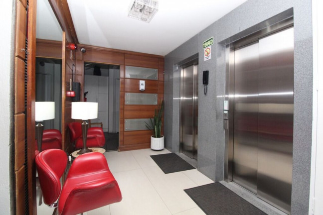 Imagem Imóvel com 3 Quartos à Venda, 80 m² em Bom Fim - Porto Alegre Imagem Imóvel com 3 Quartos à Venda, 80 m² em Bom Fim - Porto Alegre
