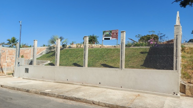 Terreno à Venda, 1.000 m² em R$650.000,00 // Braúnas - Belo Horizonte