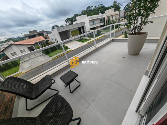 Imagem Casa com 3 Quartos à Venda, 425 m² em Caledônia - Camboriú Imagem Casa com 3 Quartos à Venda, 425 m² em Caledônia - Camboriú