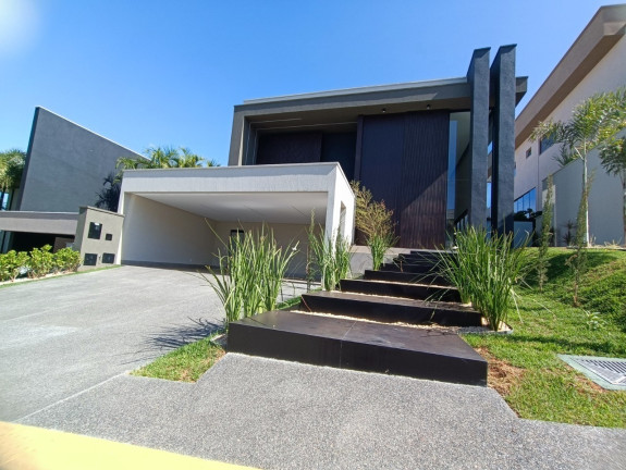 Imagem Casa de Condomínio com 4 Quartos à Venda, 734 m² em Condomínio Do Lago - Goiânia