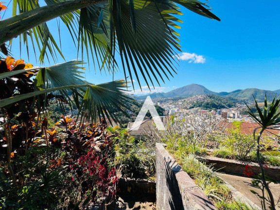 Imagem Casa com 3 Quartos à Venda, 202 m² em Panorama - Teresópolis