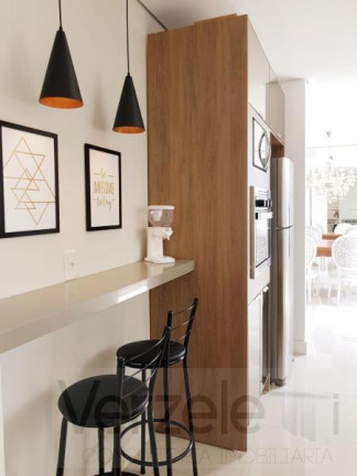 Imagem Apartamento com 3 Quartos à Venda, 129 m² em Centro - Balneário Camboriú Imagem Apartamento com 3 Quartos à Venda, 129 m² em Centro - Balneário Camboriú