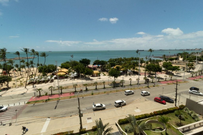Imagem Apartamento com 3 Quartos à Venda, 176 m² em Meireles - Fortaleza Imagem Apartamento com 3 Quartos à Venda, 176 m² em Meireles - Fortaleza