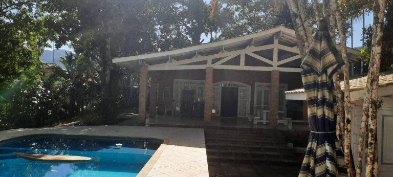 Imagem Casa com 4 Quartos para Alugar, 200 m² em Tabatinga - Caraguatatuba