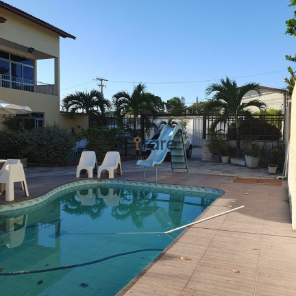 Imagem Casa com 3 Quartos à Venda, 762 m² em Sapiranga - Fortaleza Imagem Casa com 3 Quartos à Venda, 762 m² em Sapiranga - Fortaleza