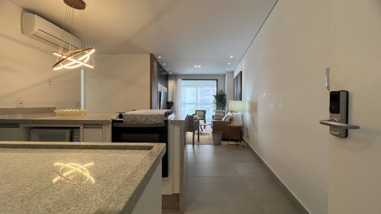 Imagem Apartamento com 2 Quartos para Temporada, 87 m² em Riviera De São Lourenço - Bertioga Imagem Apartamento com 2 Quartos para Temporada, 87 m² em Riviera De São Lourenço - Bertioga