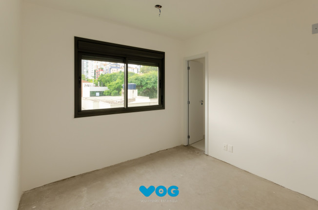 Imagem Imóvel com 2 Quartos à Venda, 171 m² em Mont' Serrat - Porto Alegre Imagem Imóvel com 2 Quartos à Venda, 171 m² em Mont' Serrat - Porto Alegre