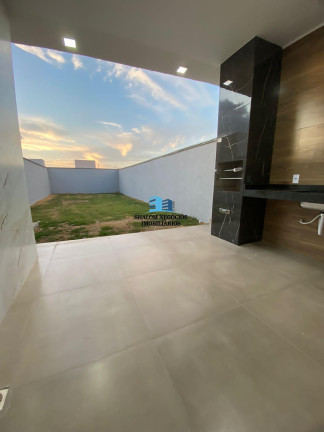 Imagem Casa com 3 Quartos à Venda, 100 m² em Santa Fé - Goiânia