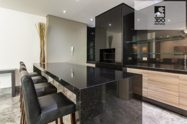 Imagem Apartamento com 3 Quartos à Venda, 176 m² em Cabral - Curitiba