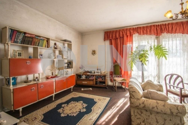 Imagem Casa com 3 Quartos à Venda, 251 m² em Jardim Itu - Porto Alegre Imagem Casa com 3 Quartos à Venda, 251 m² em Jardim Itu - Porto Alegre