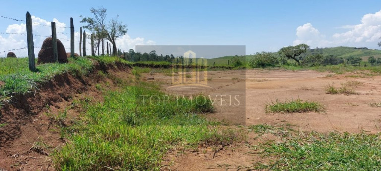 Imagem Terreno à Venda, 3.000 m² em Cacapava - Caçapava Imagem Terreno à Venda, 3.000 m² em Cacapava - Caçapava
