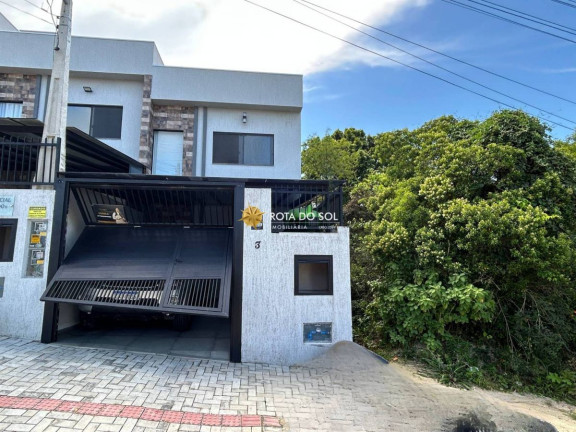 Imagem Sobrado com 2 Quartos à Venda, 86 m² em Bombas - Bombinhas Imagem Sobrado com 2 Quartos à Venda, 86 m² em Bombas - Bombinhas
