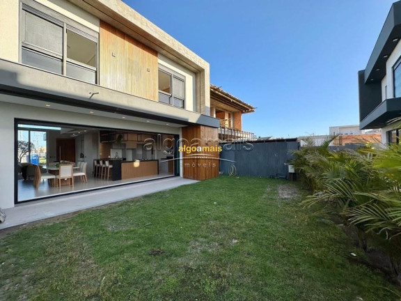 Casa com 4 Quartos à Venda, 208 m² em Condominio Sunset - Xangri-lá