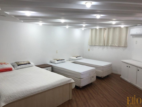 Imagem Cobertura com 3 Quartos à Venda, 200 m² em Centro - Balneário Camboriú
