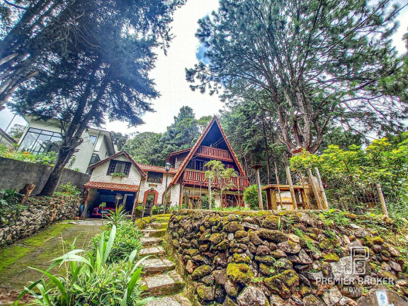 Casa com 3 Quartos à Venda, 137 m² em Cascata Dos Amores - Teresópolis