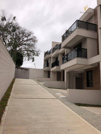 Imagem Sobrado com 3 Quartos à Venda, 178 m² em Bom Retiro - Curitiba Imagem Sobrado com 3 Quartos à Venda, 178 m² em Bom Retiro - Curitiba