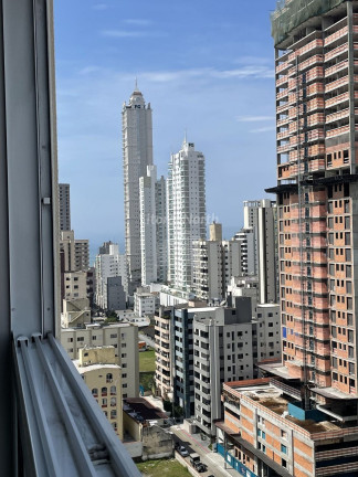 Imagem Apartamento com 4 Quartos à Venda, 143 m² em Centro - Balneário Camboriú Imagem Apartamento com 4 Quartos à Venda, 143 m² em Centro - Balneário Camboriú