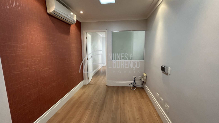 Imóvel Comercial à Venda, 49 m² em Encruzilhada - Santos