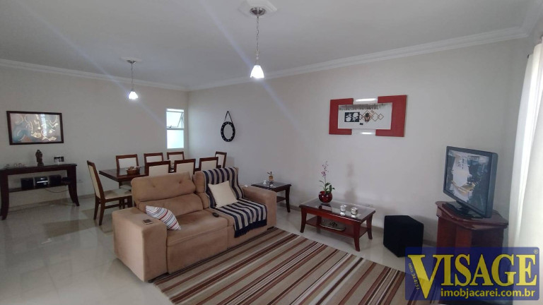 Imagem Casa com 3 Quartos à Venda, 250 m² em Cidade Jardim - Jacareí
