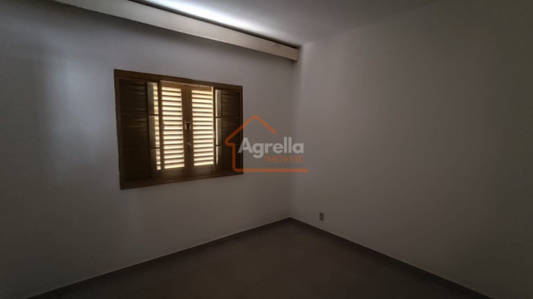 Imagem Casa com 3 Quartos à Venda, 300 m² em Jardim Longatto - Mogi Mirim Imagem Casa com 3 Quartos à Venda, 300 m² em Jardim Longatto - Mogi Mirim