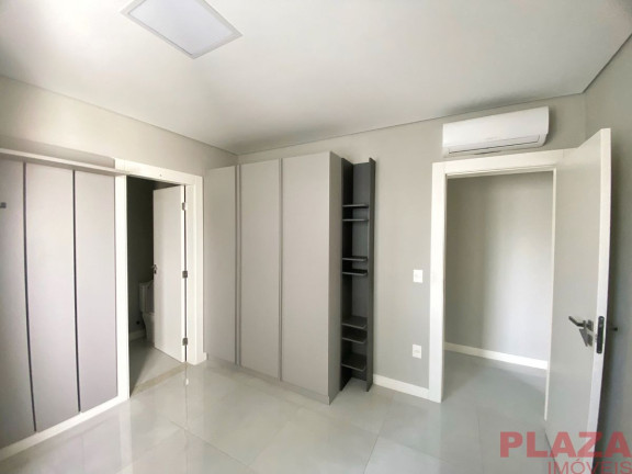 Imagem Apartamento com 3 Quartos para Alugar, 130 m² em Centro - Balneário Camboriú Imagem Apartamento com 3 Quartos para Alugar, 130 m² em Centro - Balneário Camboriú