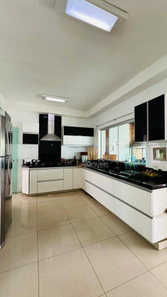 Imagem Sobrado com 3 Quartos à Venda, 275 m² em Loteamento Portal Do Sol Ii - Goiânia