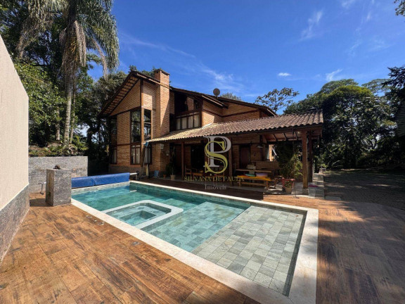Imagem Casa com 3 Quartos à Venda, 300 m² em Serra Da Cantareira - Mairiporã Imagem Casa com 3 Quartos à Venda, 300 m² em Serra Da Cantareira - Mairiporã