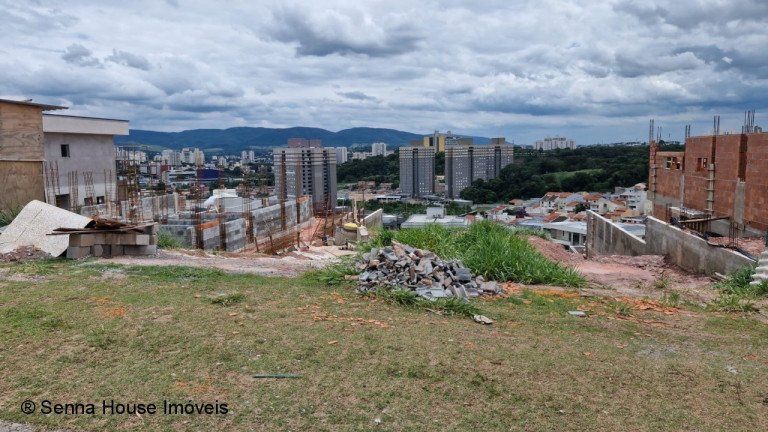 Terreno à Venda, 587 m² em Bosque Do Horto - Jundiaí