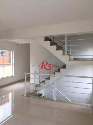 Casa com 4 Quartos à Venda, 360 m² em Embaré - Santos