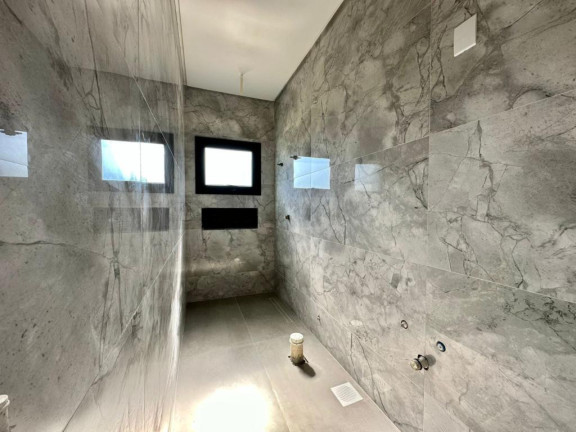 Imagem Casa com 4 Quartos à Venda, 250 m² em -- - Xangri-la Imagem Casa com 4 Quartos à Venda, 250 m² em -- - Xangri-la