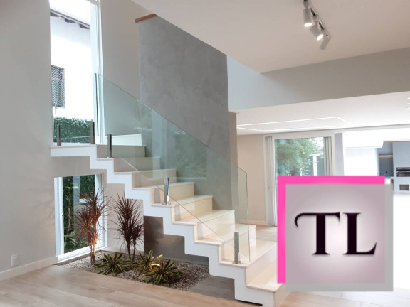 Imagem Casa com 4 Quartos à Venda, 360 m² em Jardim Novo Mundo - Poços De Caldas